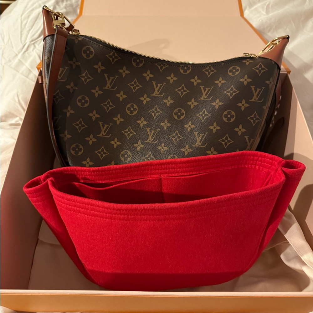 Louis Vuitton Monogram Loop Hobo - Like New - Picture 7 of 8